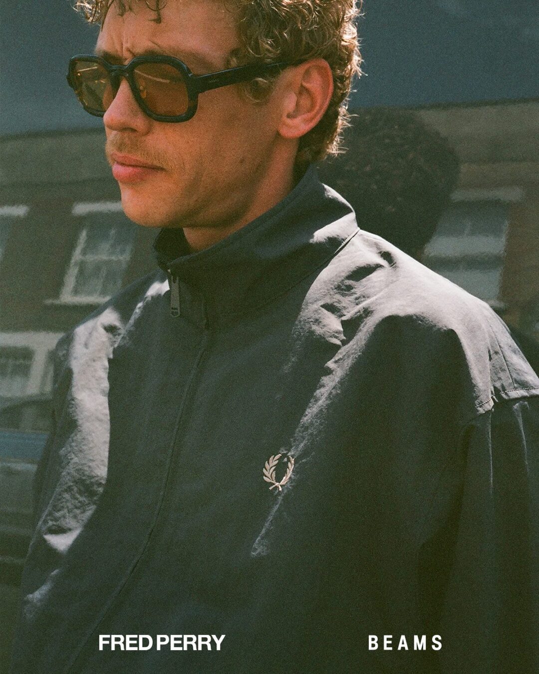 アンカーグレーカラーのFRED PERRY × BEAMS 2025 FW 最新コラボ