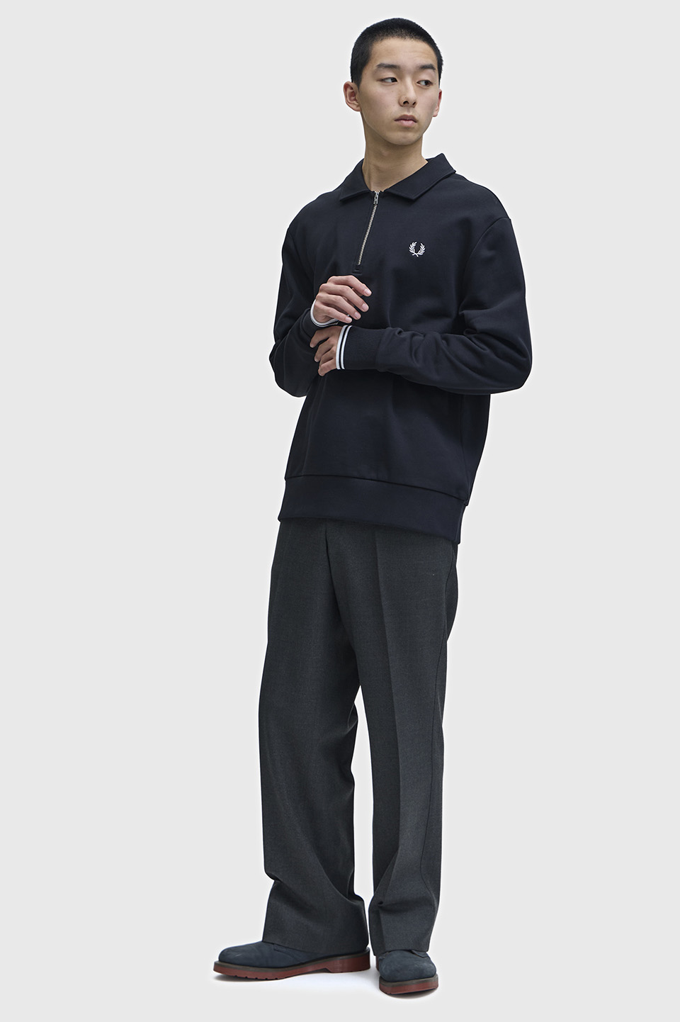 Half Zip Collared Sweatshirt(S 102：BLACK): | FRED PERRY JAPAN