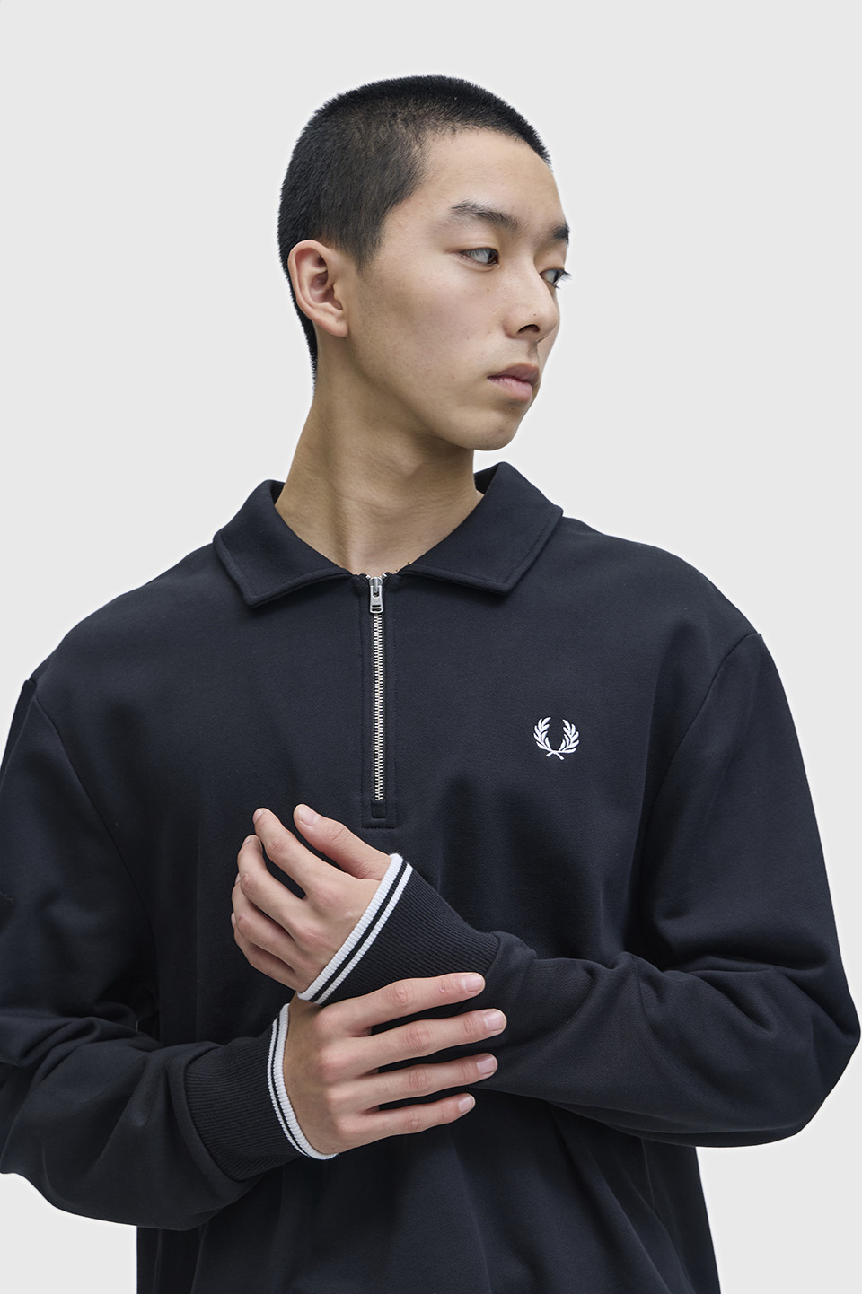 Half Zip Collared Sweatshirt(S 102：BLACK): | FRED PERRY JAPAN
