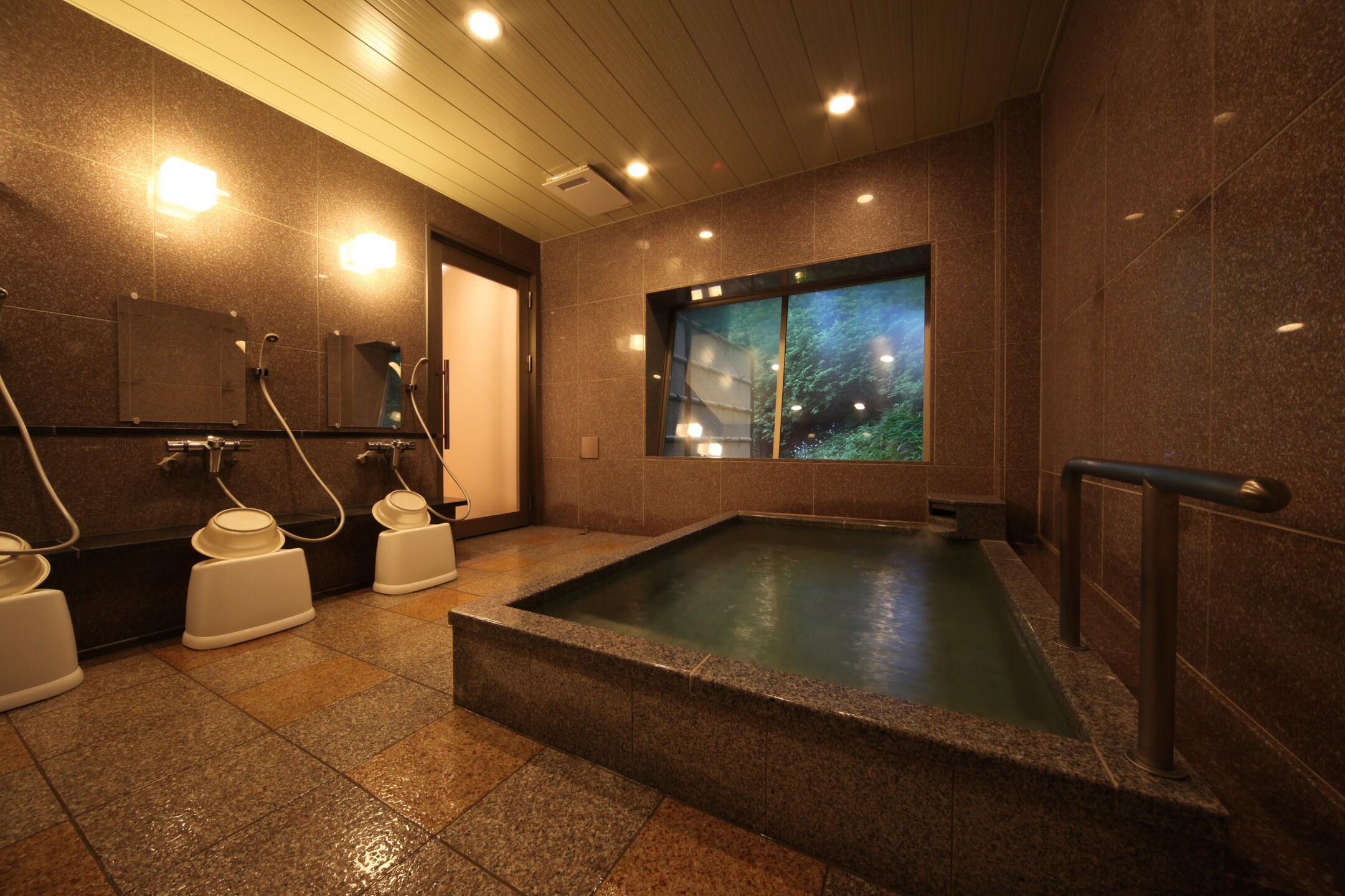 紅葉館 - お風呂|光明石温泉（こうめいせきおんせん）