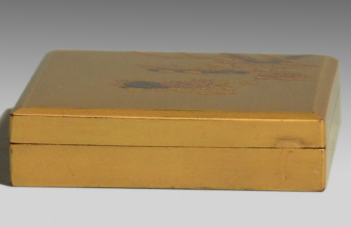 菊蒔絵 香合 長角 江戸中期頃 茶道具 金溜と内梨地 | 古美術ささき