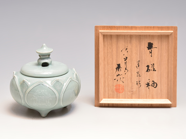 真葛窯(横浜) 二代 宮川香山(作) 青磁香炉 蓮花形 象嵌入り 共箱 | 古
