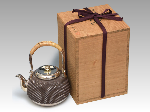 純銀 大阪 尚美堂（造）霰打銀瓶 湯瓶 663g | 古美術ささき