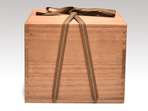 遠州好 七宝透し桑茶箱 遠州緞子仕服付 | 古美術ささき