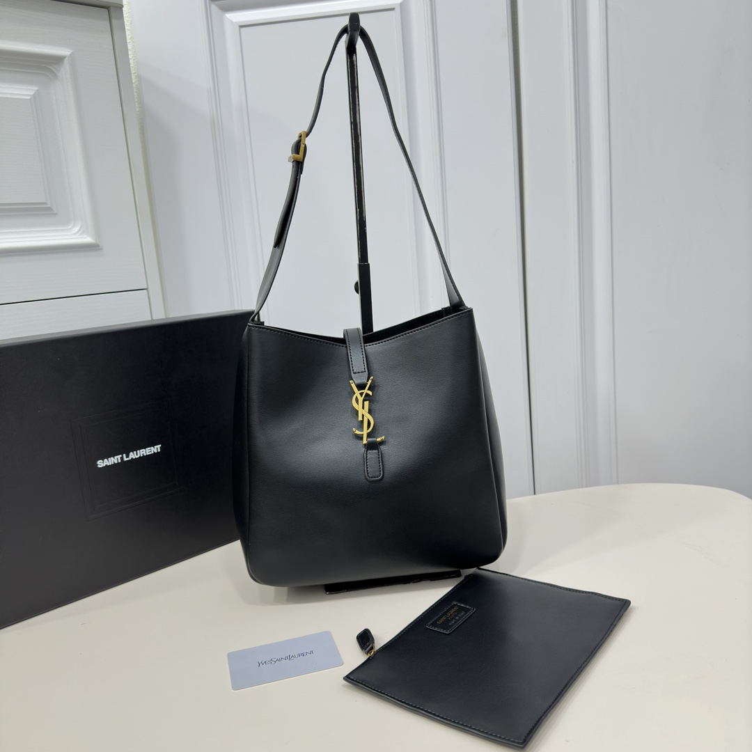 人気 LE 5 À 7 ソフト イヴ・サンローラン バッグ コピー スモール