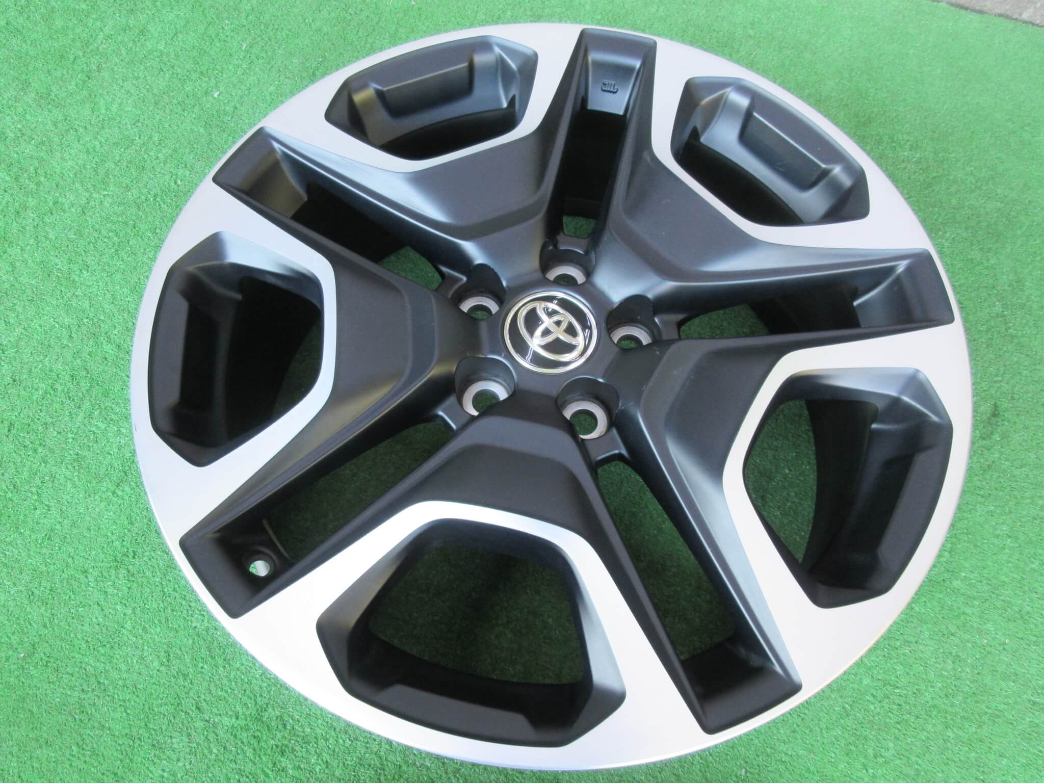 トヨタ RAV4アドベンチャー純正ホイール