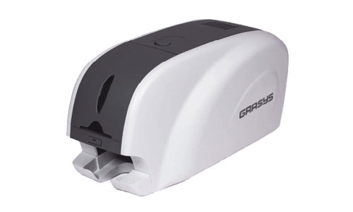 即時発行できる高品質なIDカードプリンターGRASYSとは？ | スタッフ