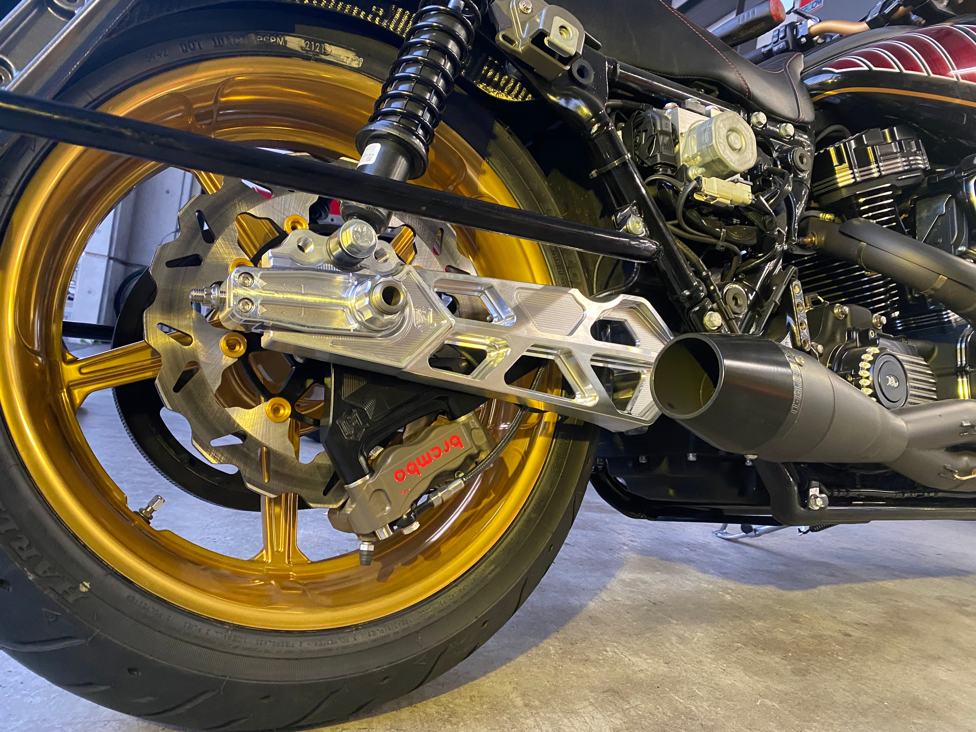 NXT-S1 : NEXT LEVEL Billet Swing arm 09-up Touringモデル – ケンズ