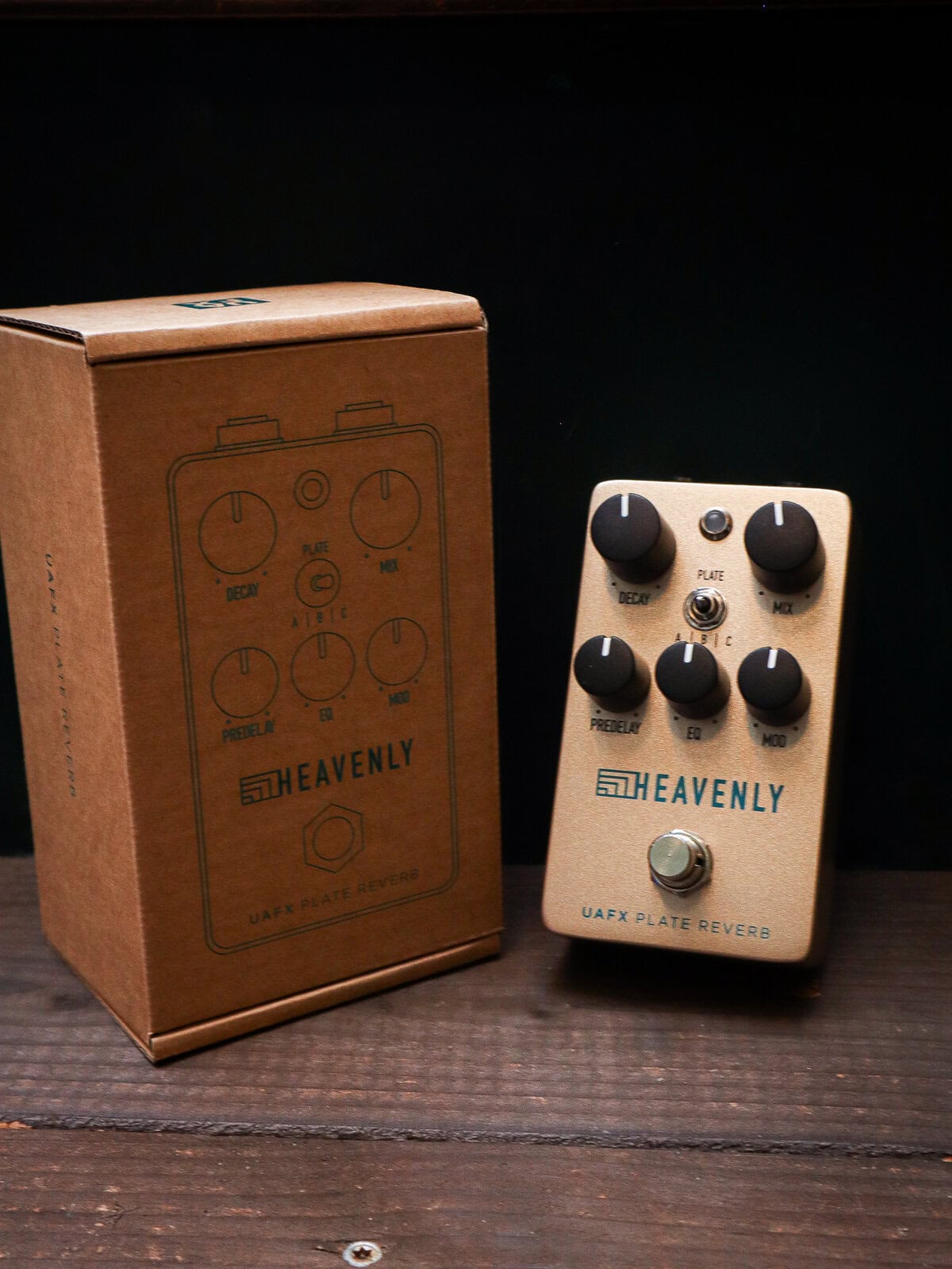 Universal Audio FX Heavenly Reverb - Kauffmann's Guitar Store