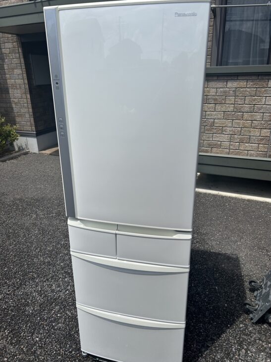 Panasonic （パナソニック） 5ドア冷蔵庫 NR-EV41S5-W 2019年製のお