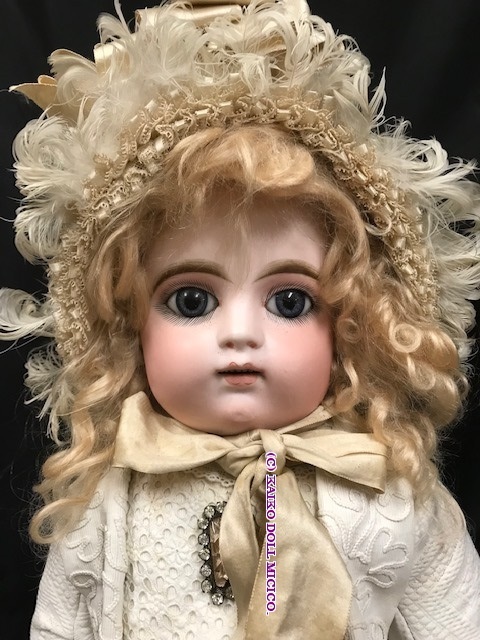 ゴーチェスクロール - 懐古どぉるMicico|和洋アンティークドール専門店