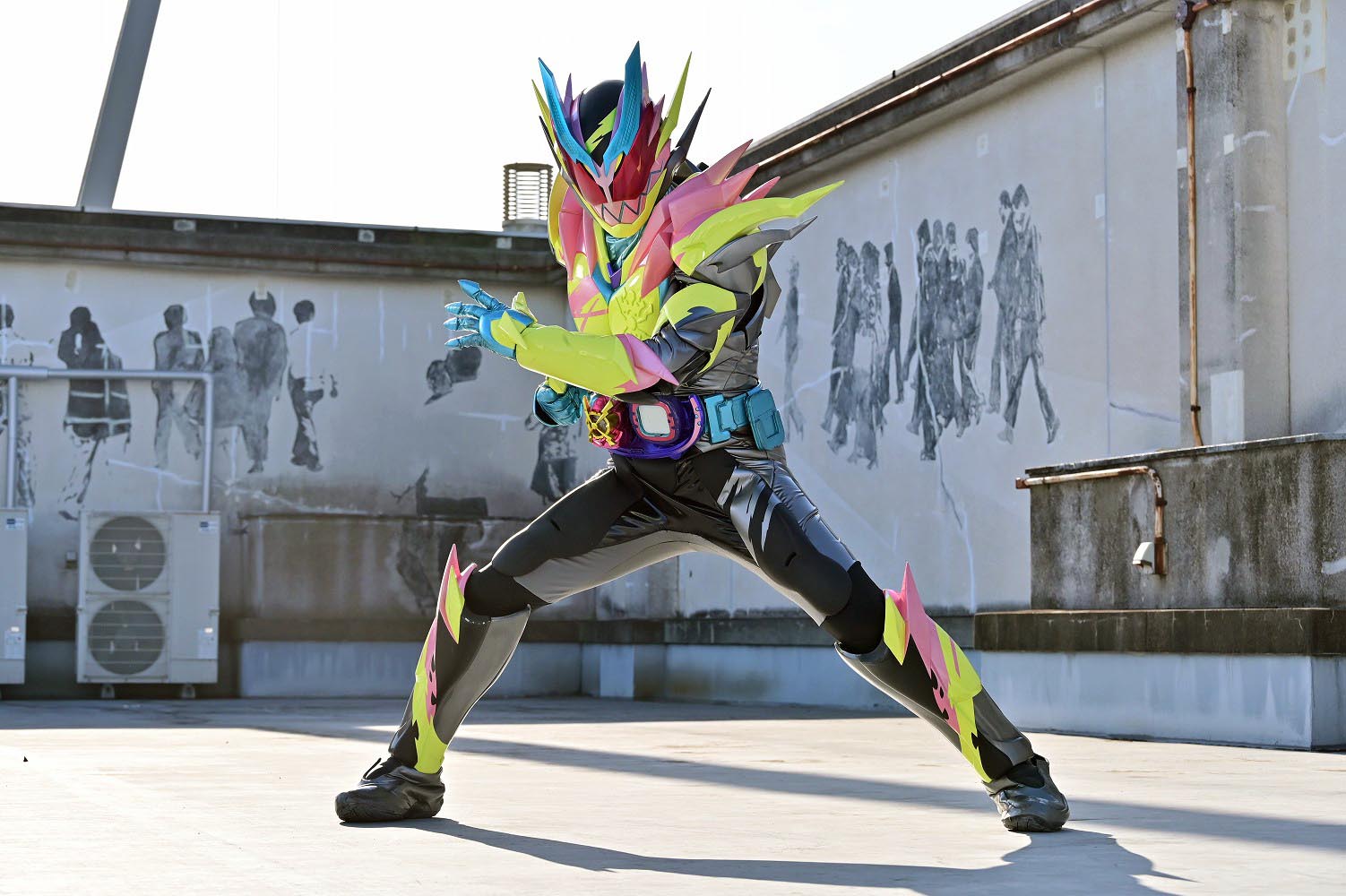 仮面ライダーリバイス | 仮面ライダー図鑑 | 東映