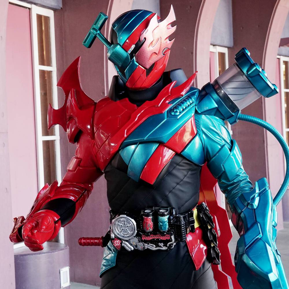 仮面ライダービルド トライアルフォーム(フェニックス掃除機) | 仮面