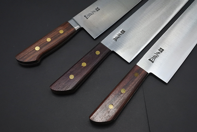 掘り出し物】正本のデッドストック牛刀 | 和食器と庖丁かっぱ橋まえ田