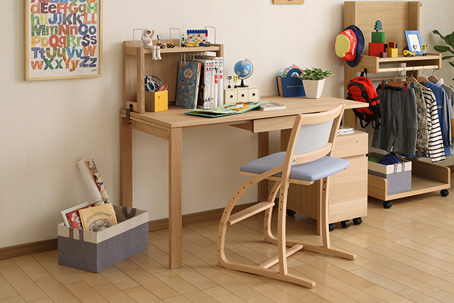 学習机・勉強机ならカリモク家具｜ユーティリティプラス | 国産家具