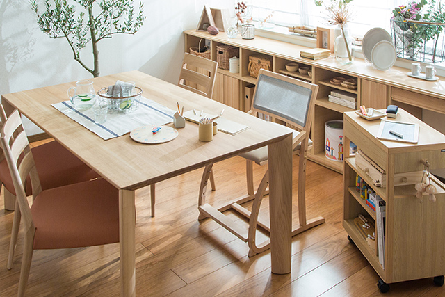 学習机・勉強机ならカリモク家具｜デスク関連アイテム｜国産家具