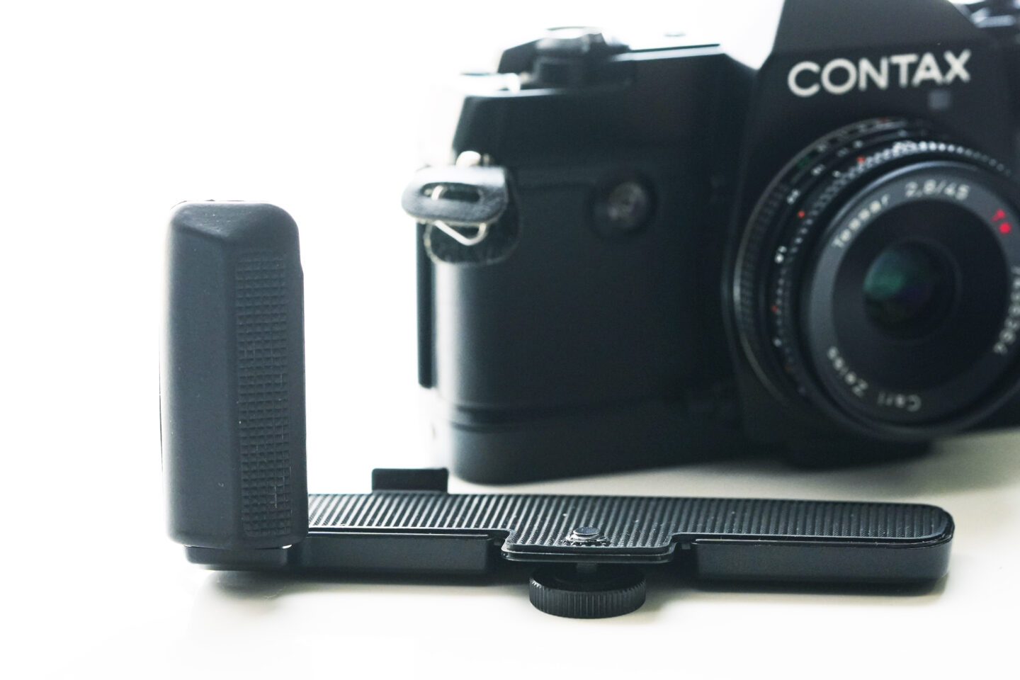 フイルムカメラ】「コンタックス 137MA Quartz」で魅力のコンタックス