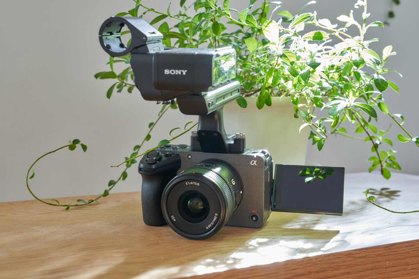 ソニー FX30 レビュー｜シネマカメラを日常に ～ 山城淳一 ～ | ShaSha