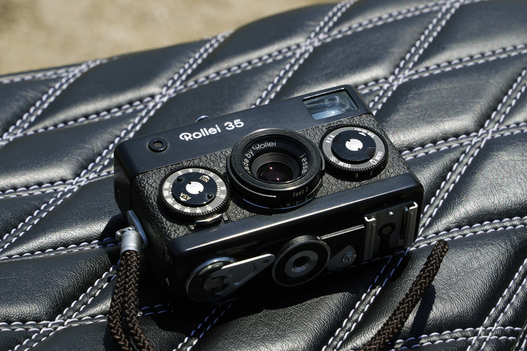 フイルムカメラ】小さなボディに大きな魅力が詰まった「ローライ35