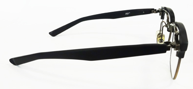 999.9(フォーナインズ)跳ね上げ式ミックスサーモントブロウメガネ