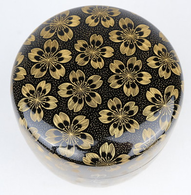 栗山園オンライン通販部 / 【出物】 沈金桜文様棗 前志芸男