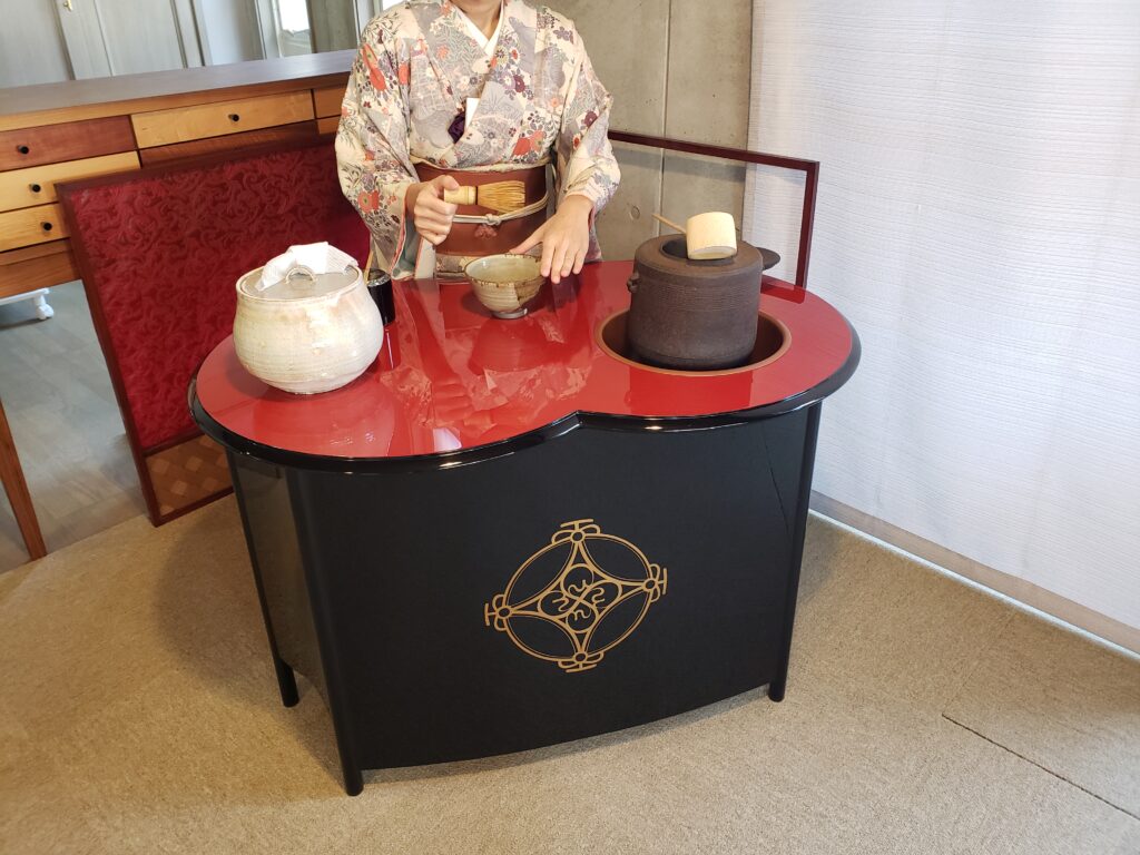 遠州流茶道大池教室 – 喫茶去 草の庵