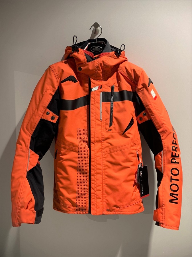 KUSHITAINI最高レベルの防寒性能!アロフトフードジャケット