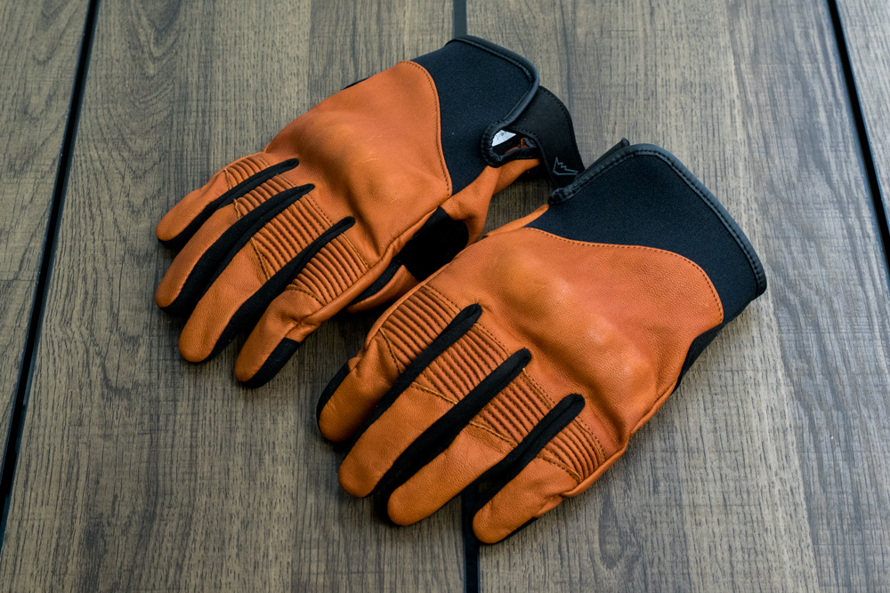 おすすめのバイクグローブを選んでみた！クシタニ至高の春夏グローブは