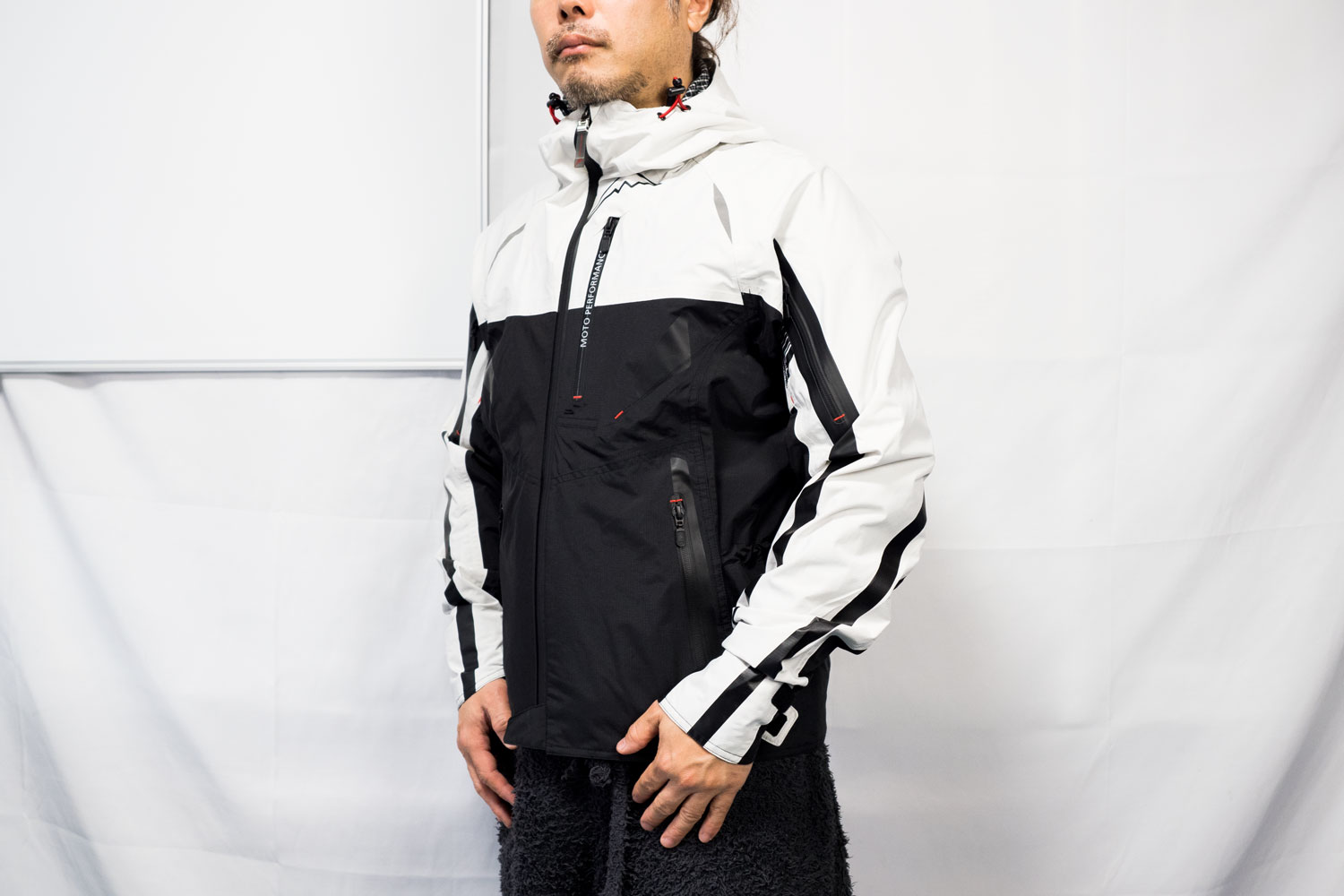 普段着でも兼用しやすいクシタニのライディングジャケット3選