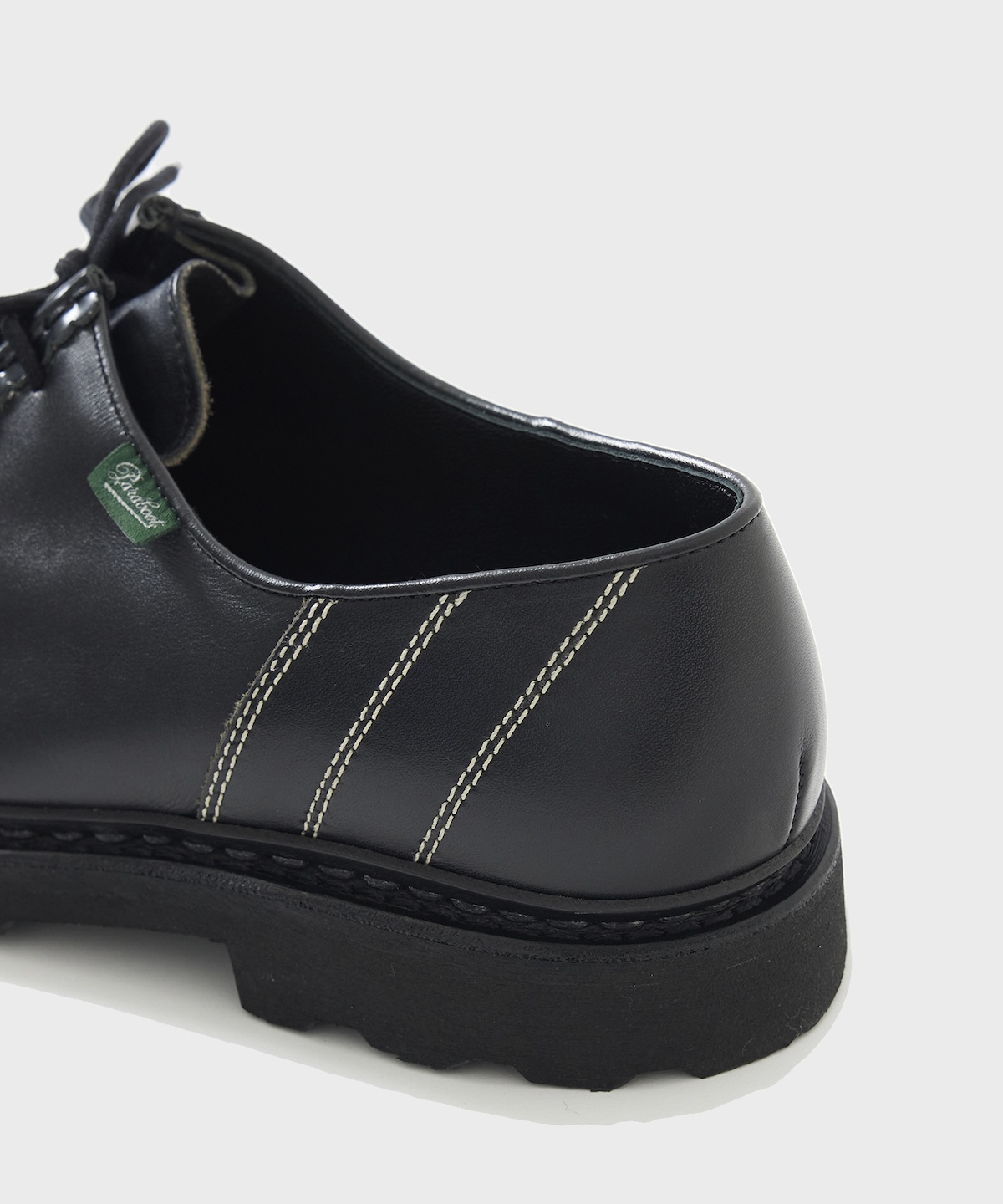 ビオトープがパラブーツに初別注。最古のモデル・モジーンを、モダン