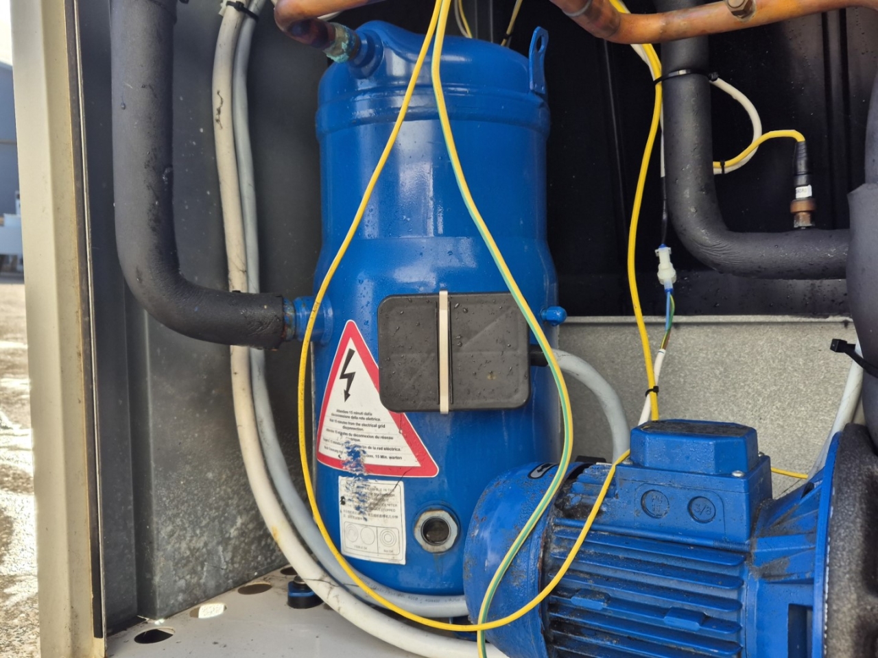 Used Clivet WSAN-XIN 161 air-cooled chiller R410A | HOS BV