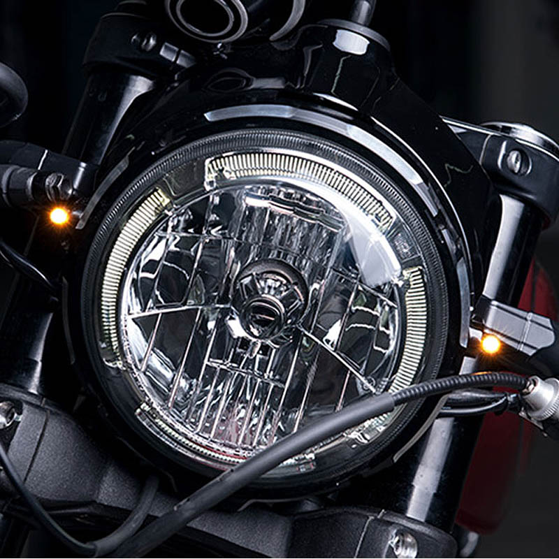 驚きの小ささ！極小ウィンカー - ハーレーカスタムガイド