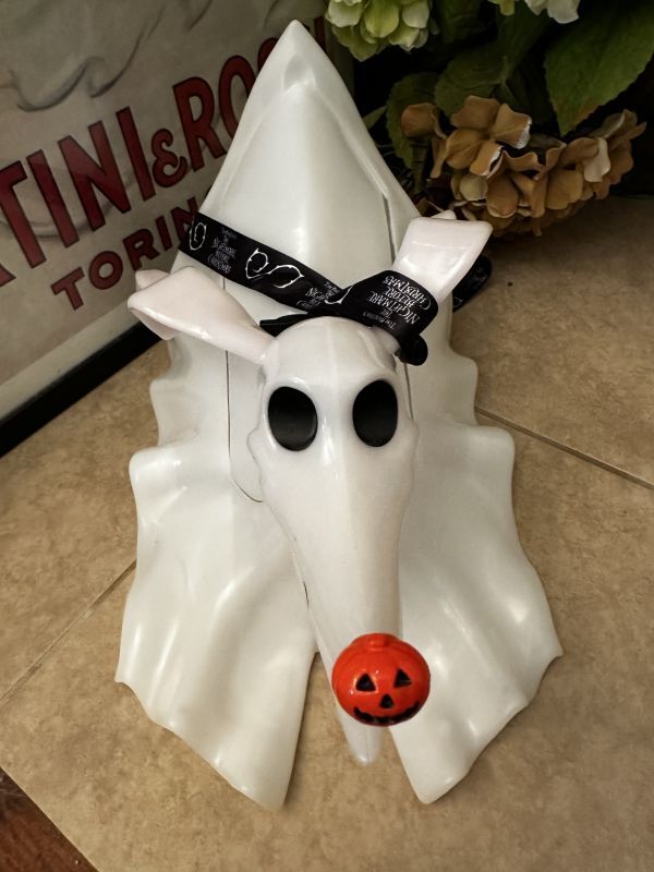 Disneyland Zero lighted up popcorn bucket / ディズニーランド