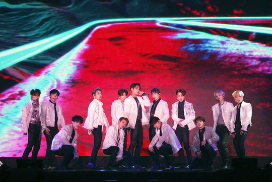 SEVENTEEN Brings Together 30,000 Fans For 