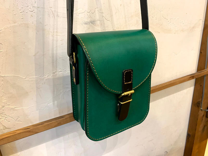 ボトルグリーン追加商品とインスタライブのお知らせ｜革鞄・革小物の