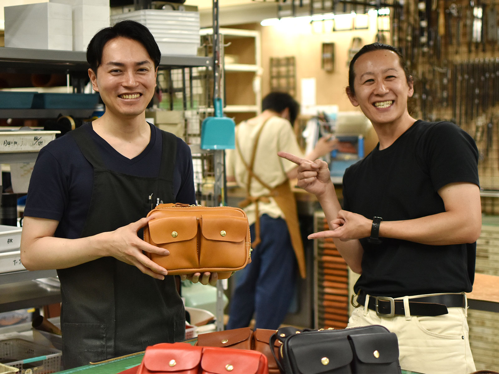 新作！チェストバッグの作り手インタビュー｜革鞄・革小物のHERZ公式通販