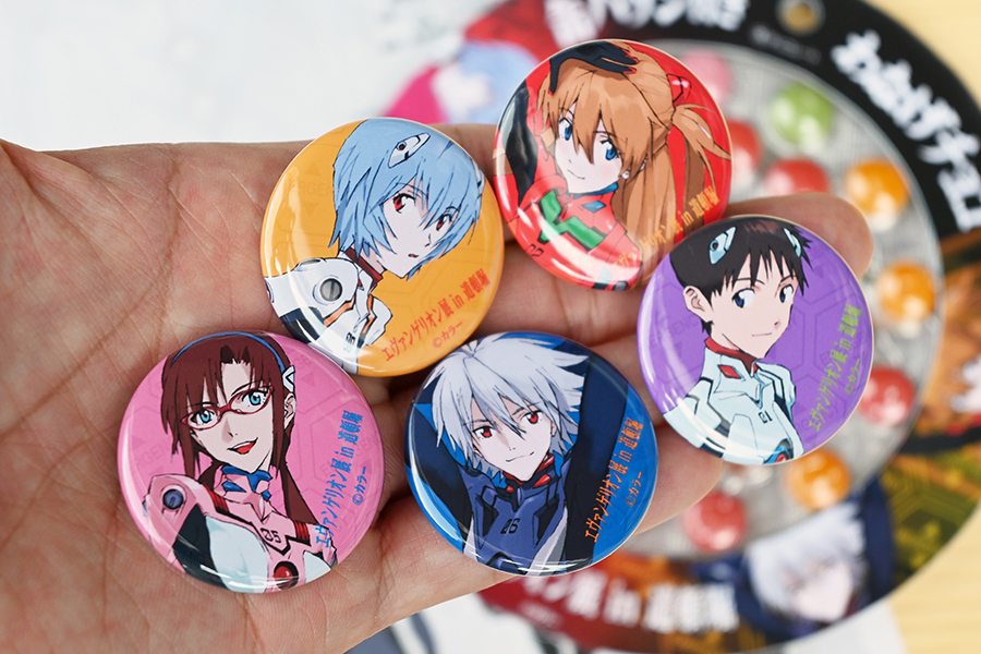 エヴァンゲリオン展 in 道頓堀 缶バッジ付き わなげチョコレート