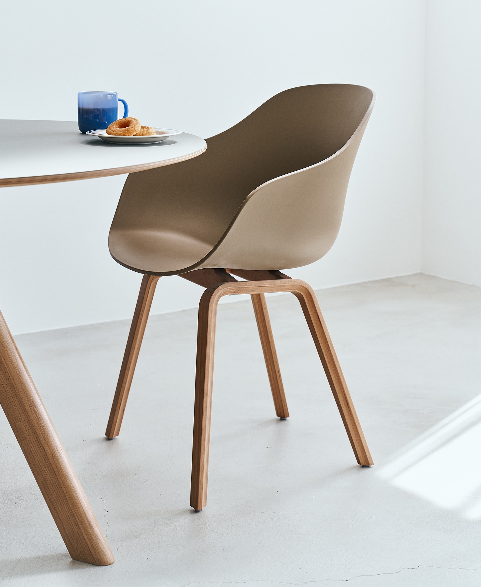 AAC 222 2.0 - チェア | 【公式】HAYオンラインストア