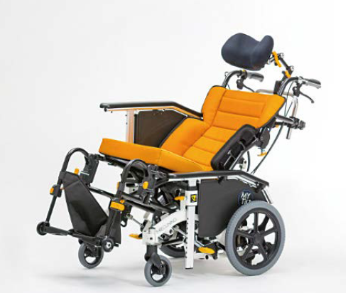 らくらく横移動できるリクライニング・ティルト式車椅子！ 福祉用具