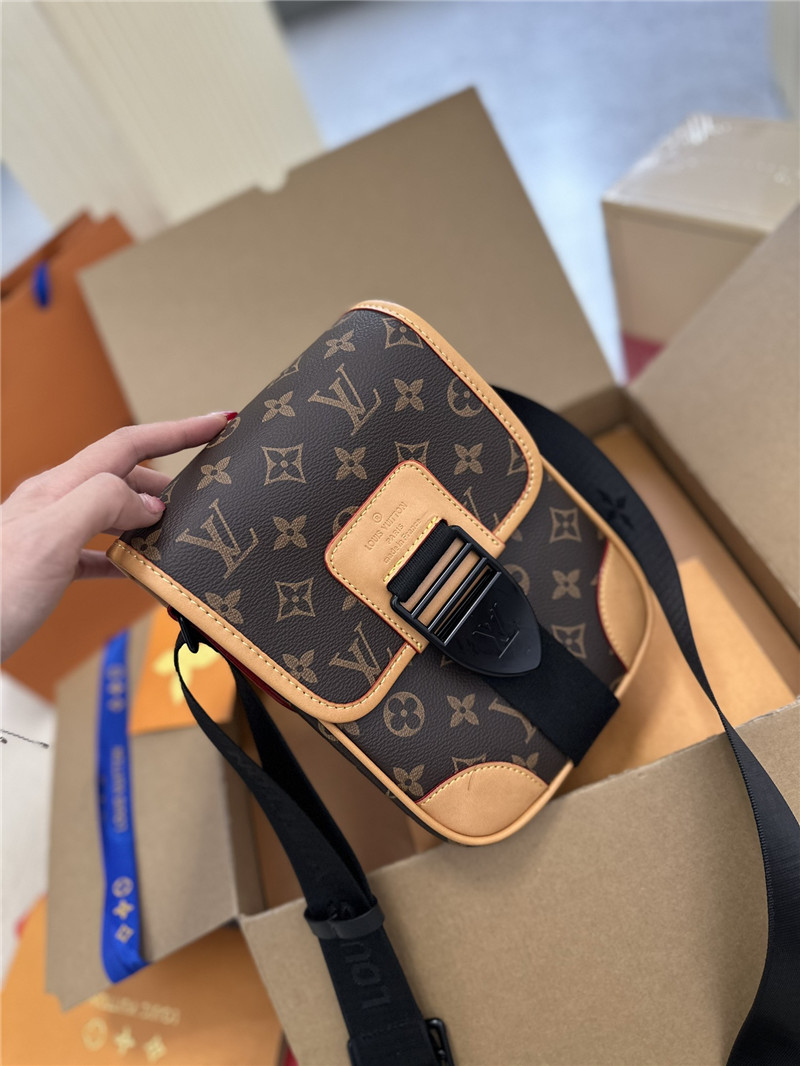 ルイ ヴィトン メンズ ショルダー バッグ アーチ―・メッセンジャー