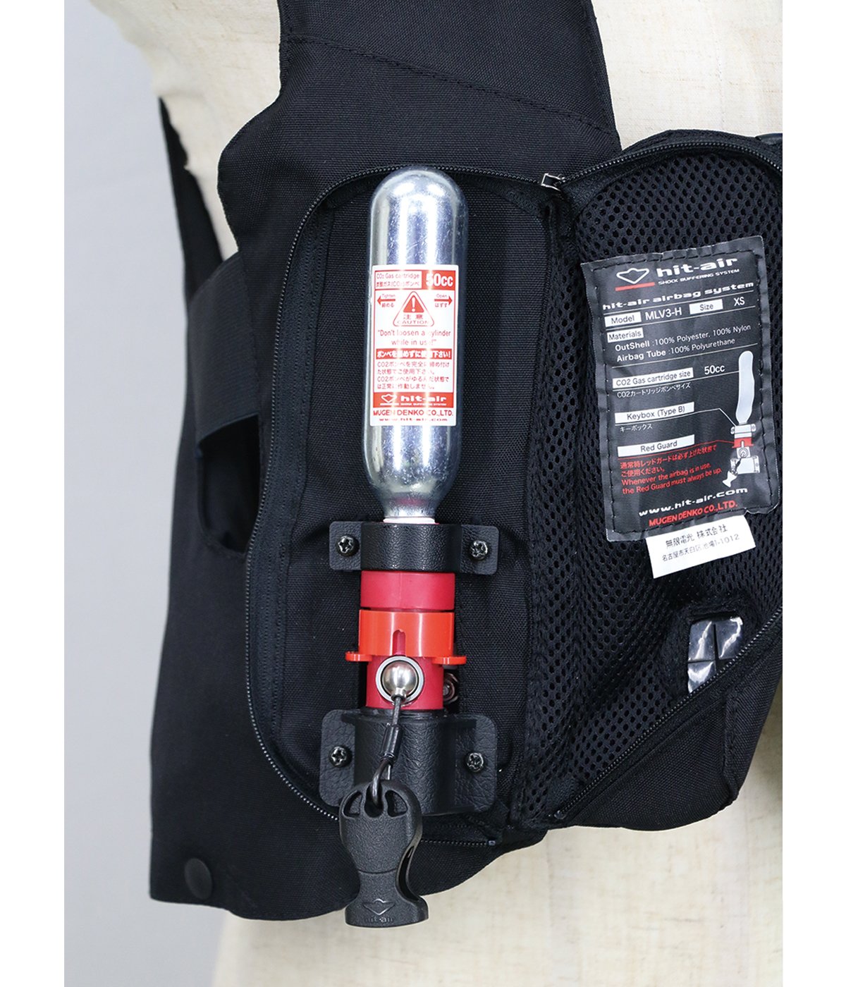 MLV3-H | 首気室露出型 衝撃吸収材内蔵モデル | 乗馬用製品 | ヒット