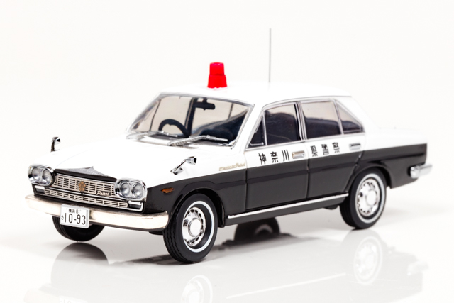 1/43 日産 セドリック (Y130) 1966 神奈川県警察所轄署警ら車両 株式