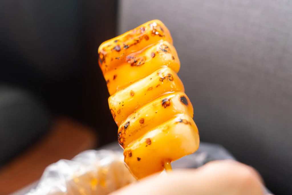 あの俵型みたらしがくずはで買える。限定200 - 枚方つーしん