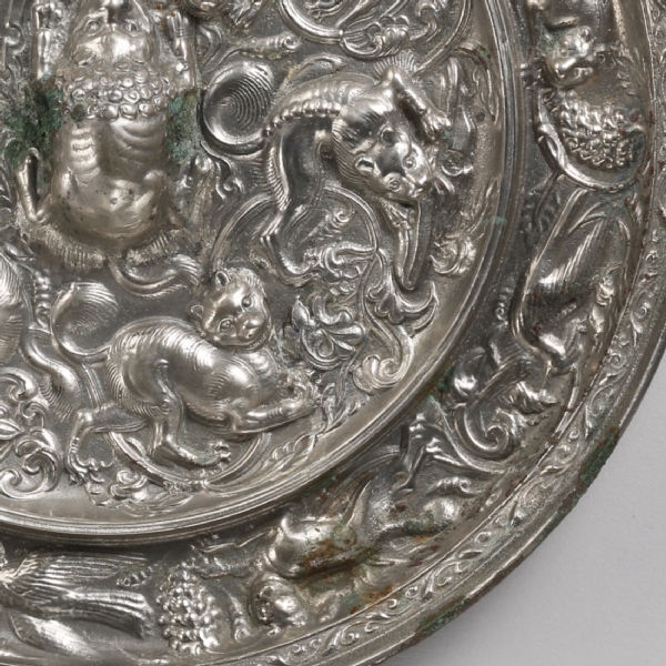 海獣葡萄鏡 | 兵庫県立考古博物館加西分館