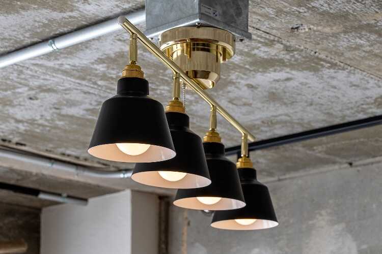 LT-5295 上品な4灯スポットシーリングライト・黒ブラック