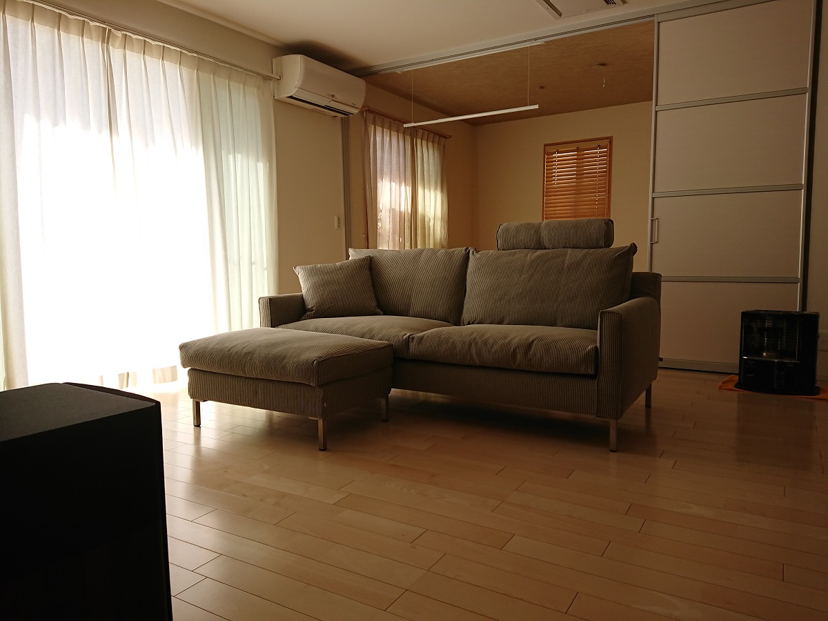 Y様 ／ アイラーセン ストリームラインソファ マルチフットスツール