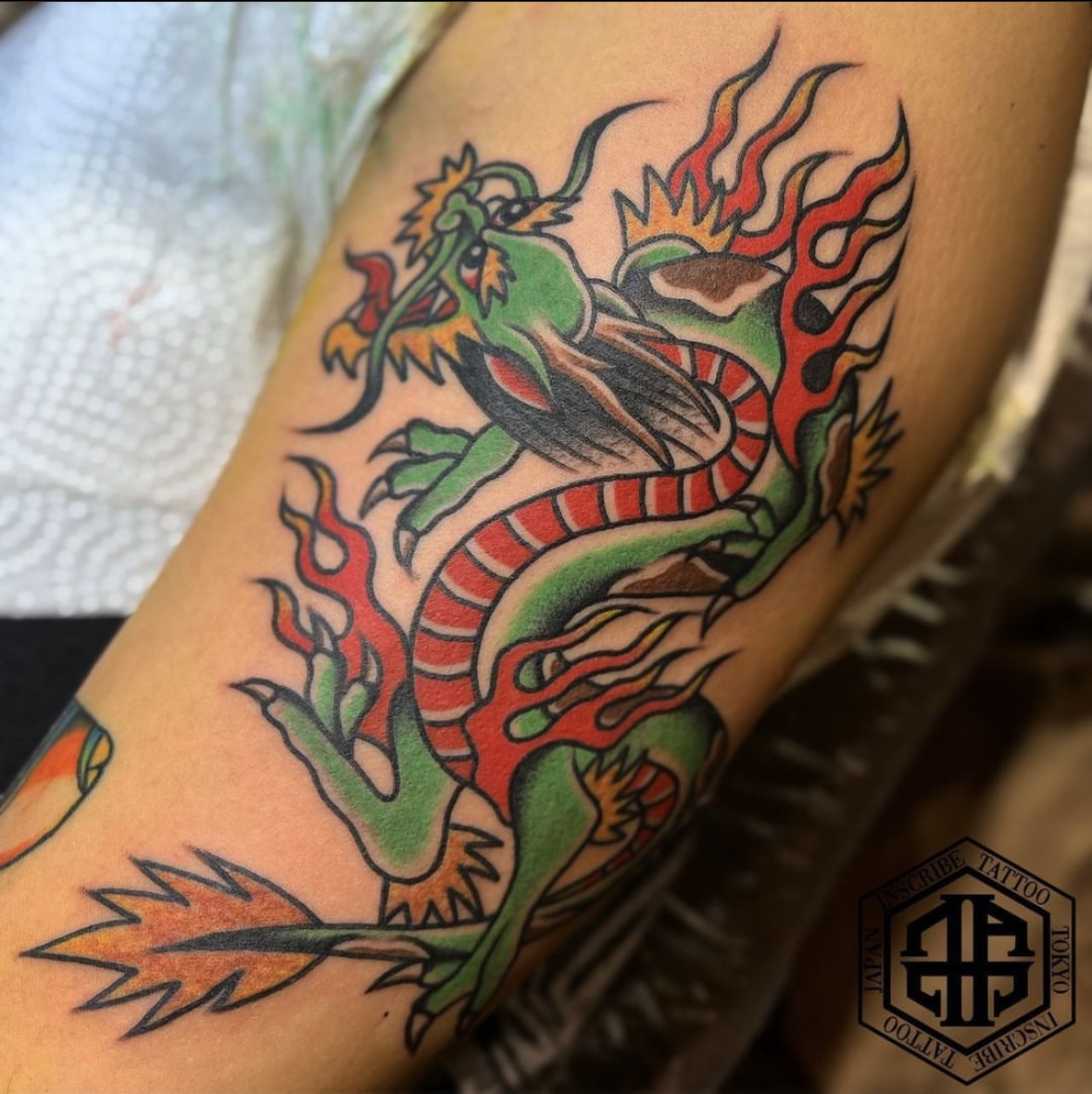 龍 ドラゴン トラッド カラー タトゥー | AMERICAN TRADITIONAL