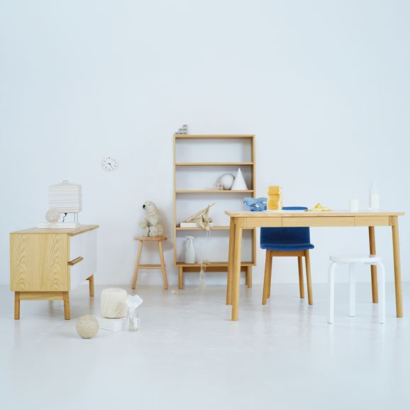 STILT CHAIR Gray｜リビング・ダイニングチェア｜IDEE SHOP Online