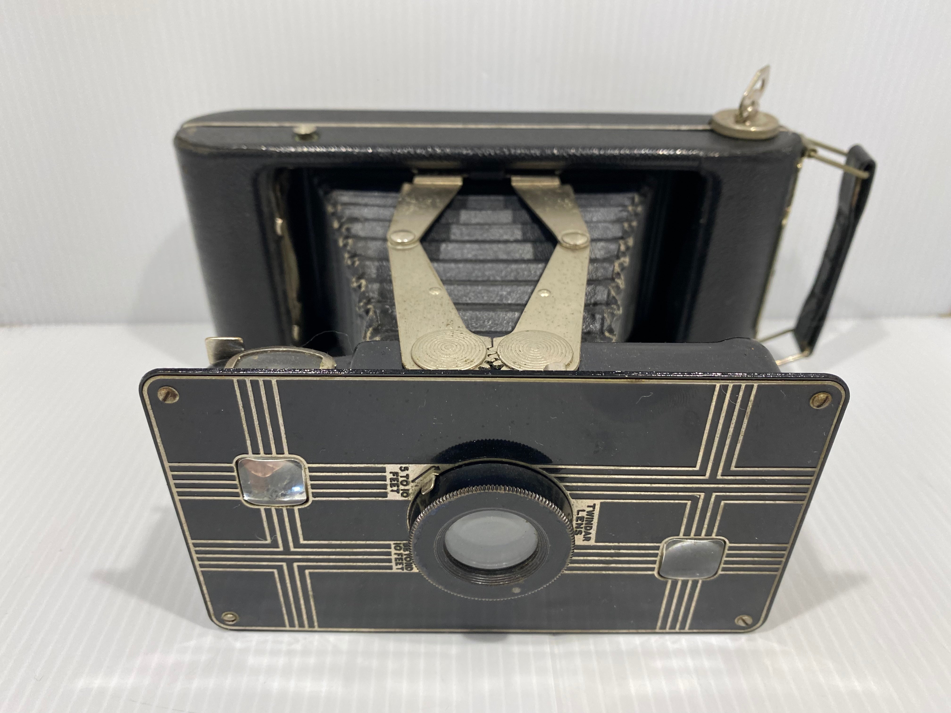 Antique Jiffy Kodak Six 16 , Folding Strut camera 1933 , made in