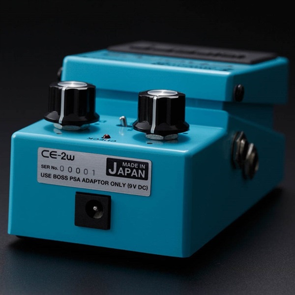 BOSS 【BOSS×IKEBEクリアポーチプレゼント】CE-2W [Chorus 技 Waza